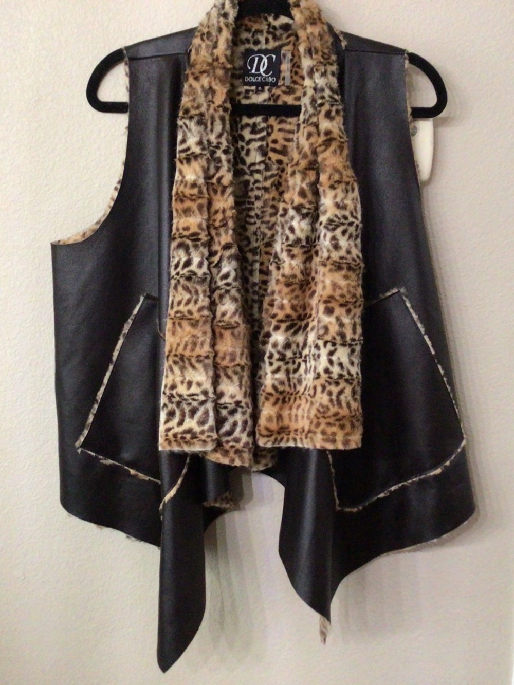 Dolce Cabo faux leather & faux Leopard print fur open front vest. Size XL.